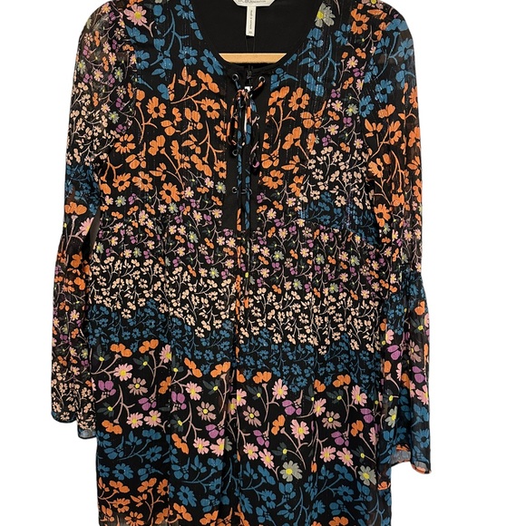 NWT BCBG Lace Up Front Floral with Metallic Threads Print Dress XS - Picture 9 of 12